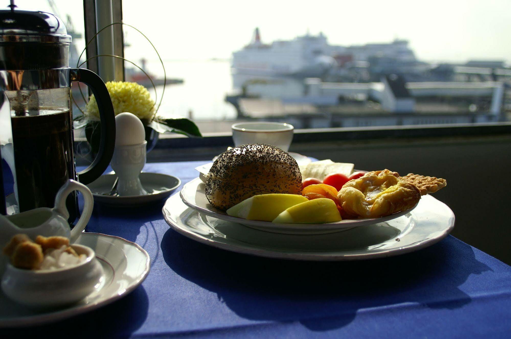 Bed and Breakfast Harbour Living By Jutlandia Фредериксхавн Экстерьер фото